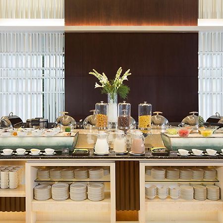 Hotel Santika Пекалонґан Екстер'єр фото